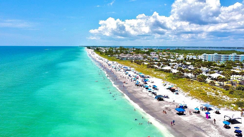 The 4 Best Beaches Near Port Charlotte FL (A Local Tells All)